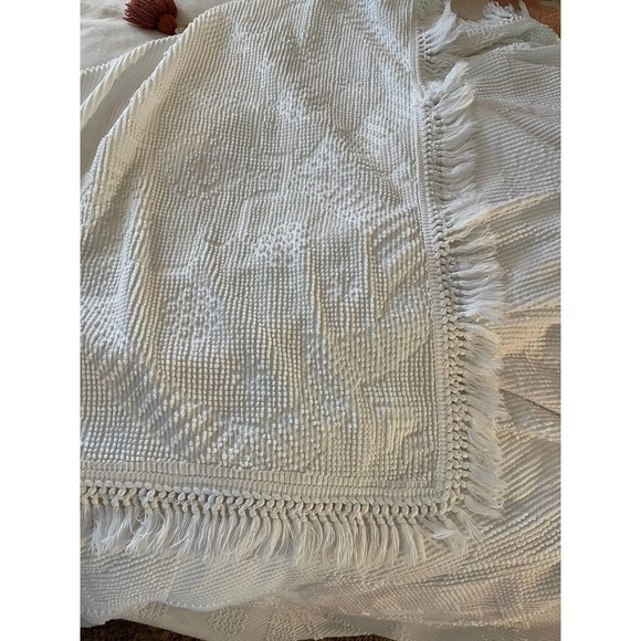 White QUEEN BEDSPREAD - Picture 11 of 15